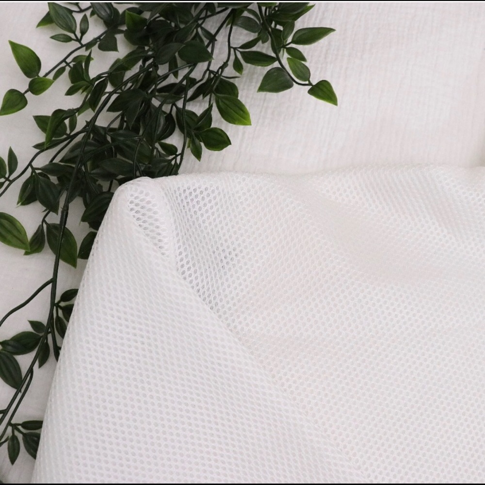 NWT ZARA TRAFALUC WHITE MESH ACTIVEWEAR PULLOEVER